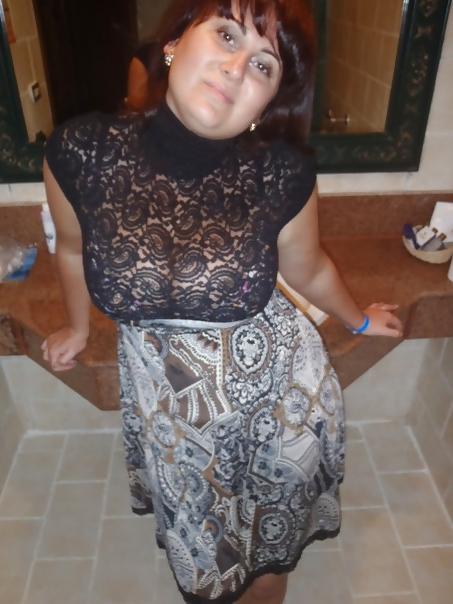 16P Busty Russian Woman 2045