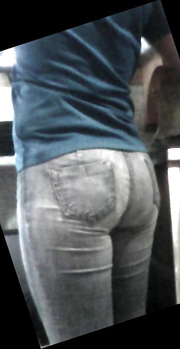 7P Thick latina ass