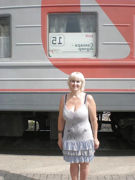 22P Busty Russian Woman 2054