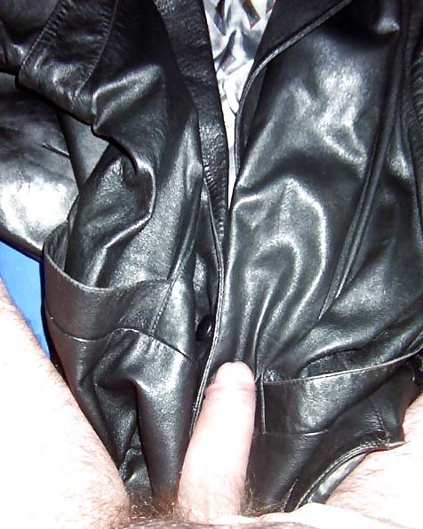 25P Mixed leather wanking