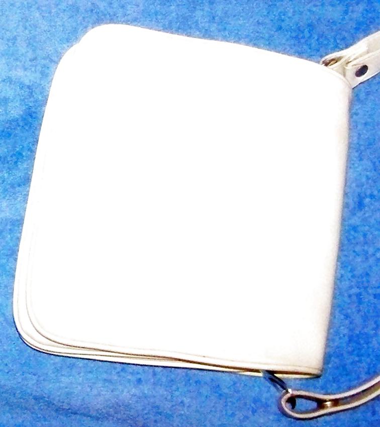 25P Hot leather handbag from the seventies 