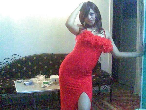 25P Arab woman