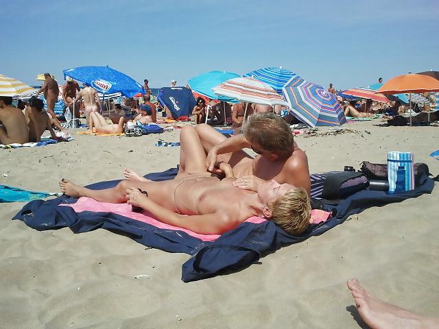 6P Cap D'Agde beach