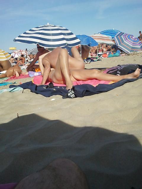 6P Cap D'Agde beach