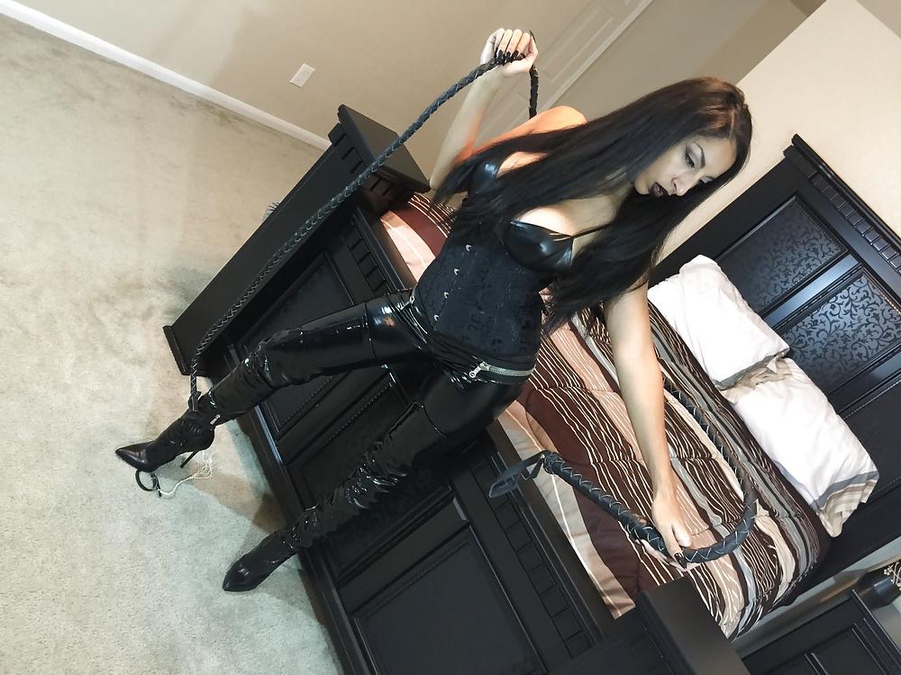 10P Leather and PVC