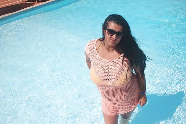 15P Busty Russian Woman 2061