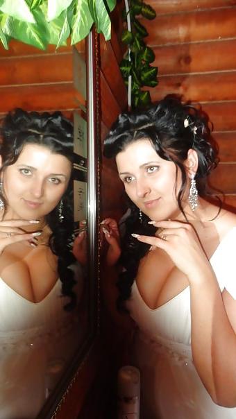 15P Busty Russian Woman 2061