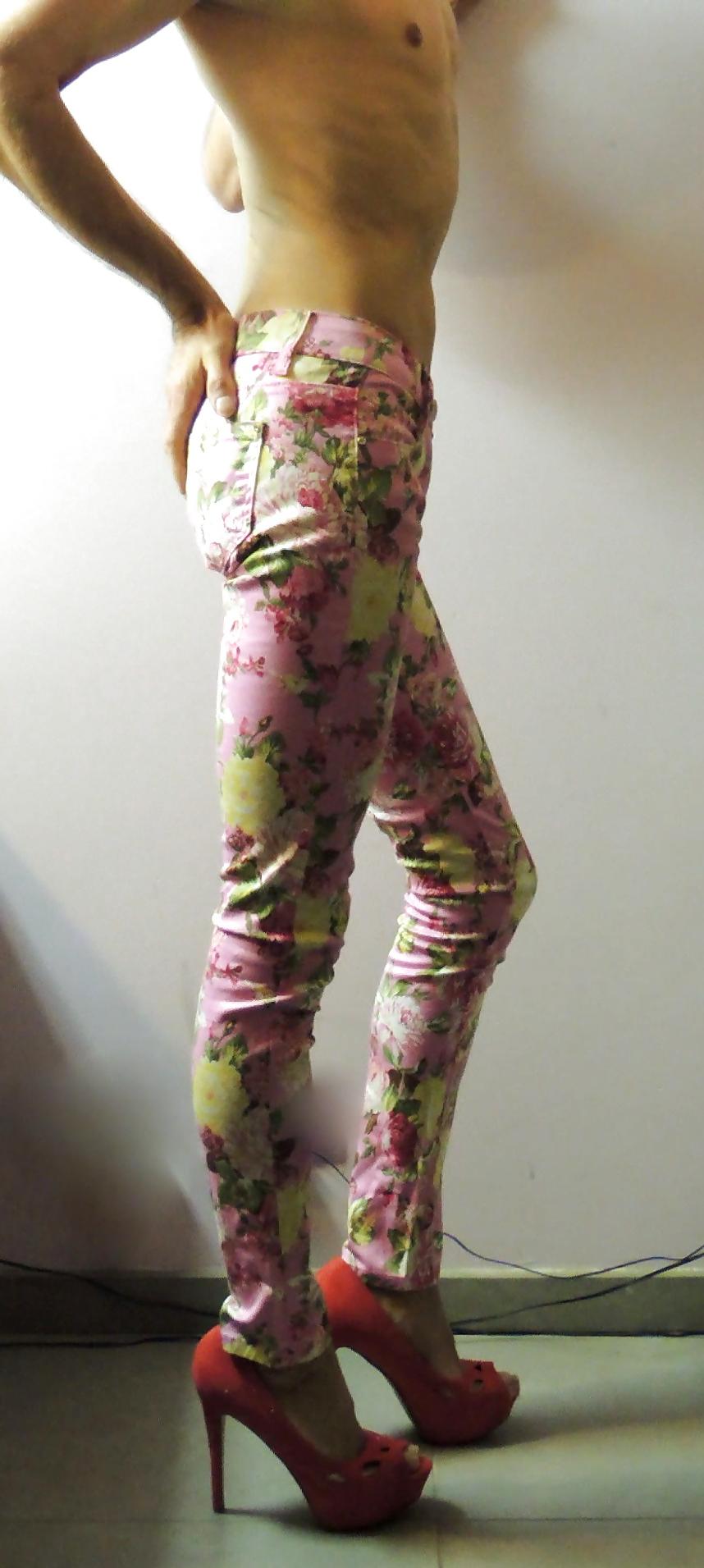 10P New tight pants