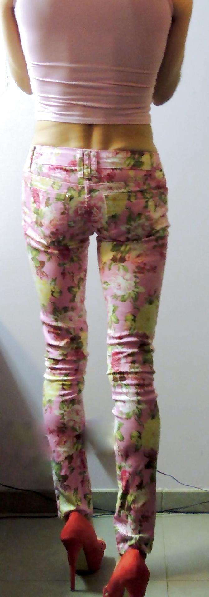 10P New tight pants
