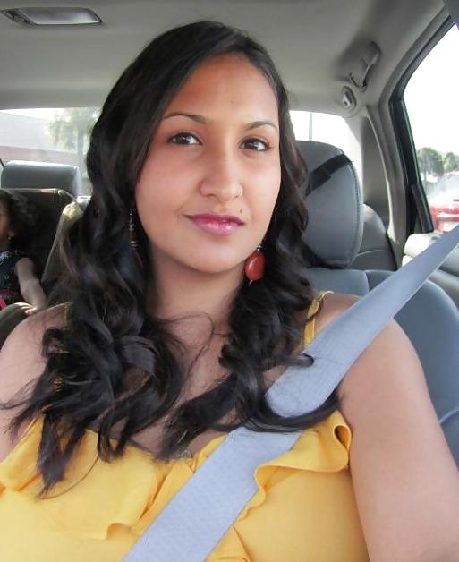 7P Indian NRI MILF Aunty Teasing No Nude