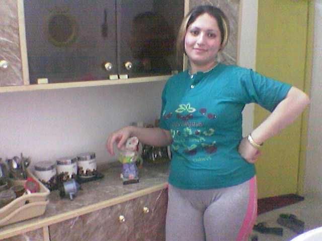 25P Arab Girls 16
