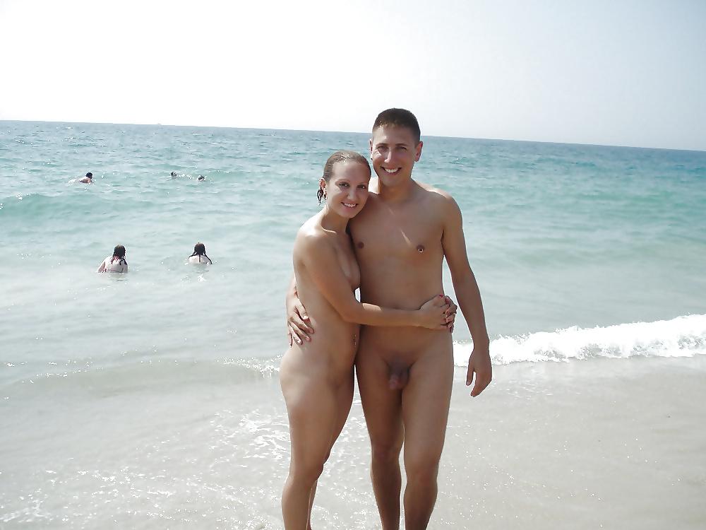 25P Naked Beach Girls and Guys