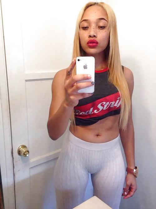 15P Black Woman: Cocaine Lorraine