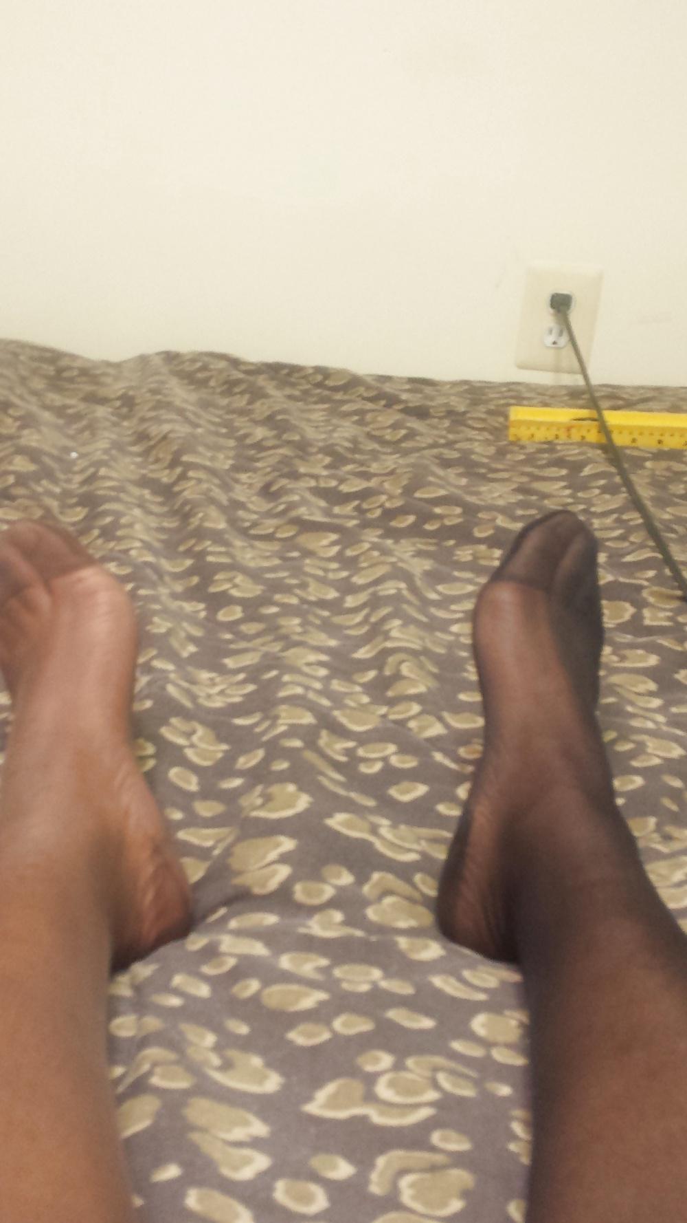 15P Nylon Stockings with NOT auntie Pumps