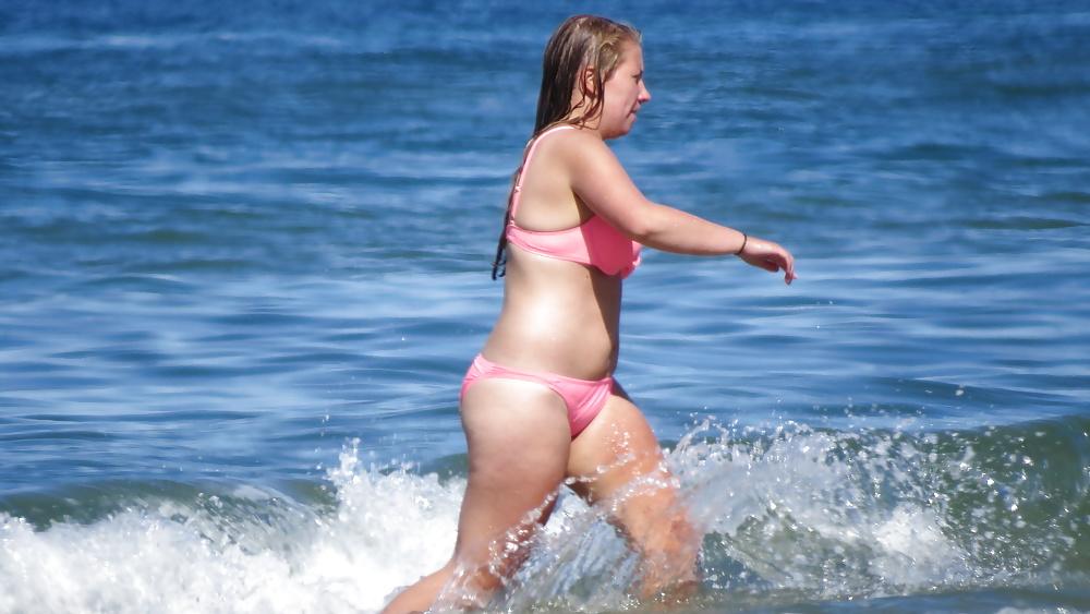 25P Beach and bikini babes. The Summer of 2014.