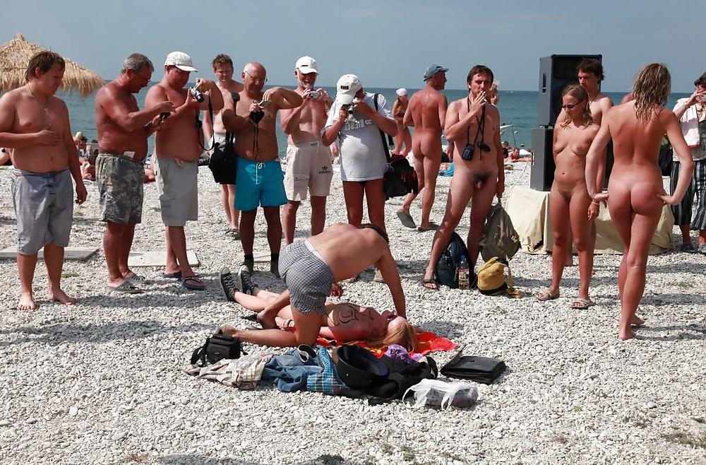 21P Nude beach