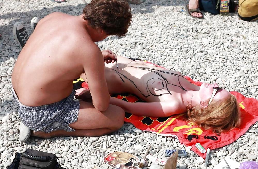 21P Nude beach