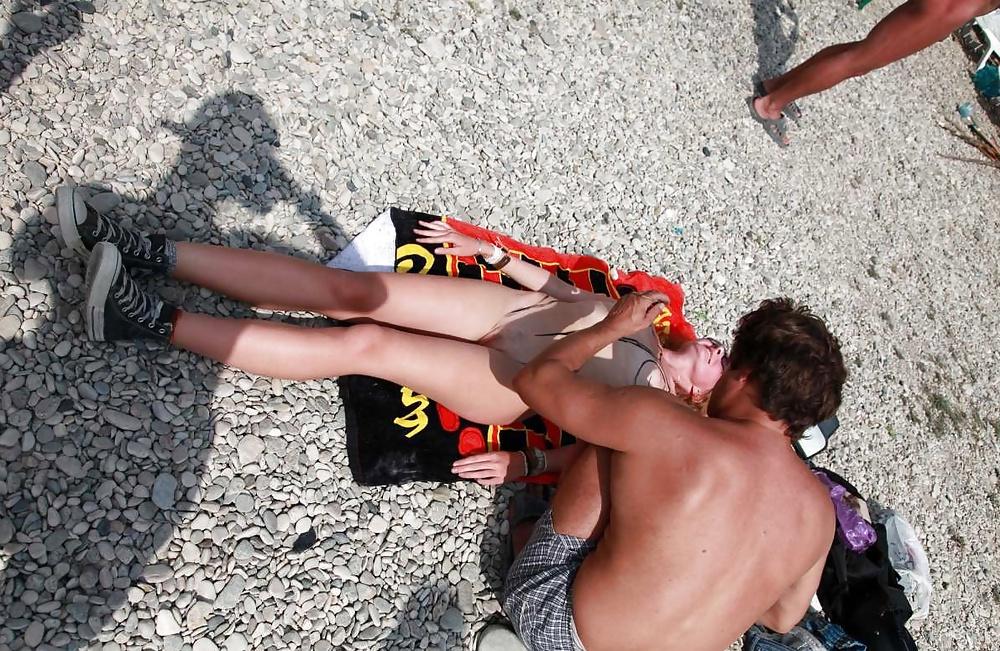 21P Nude beach