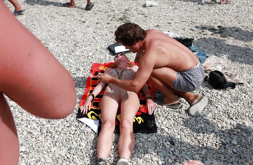 21P Nude beach