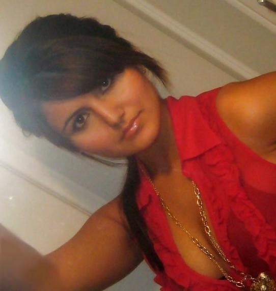 25P Arab Girls 18