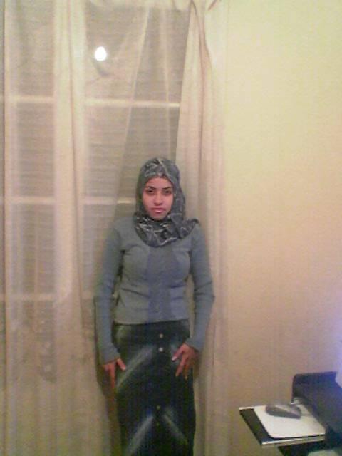 25P Arab Girls 18