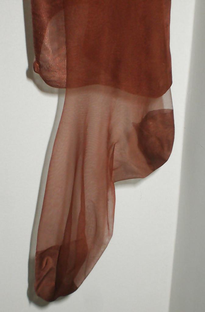 24P NYLONS!!!