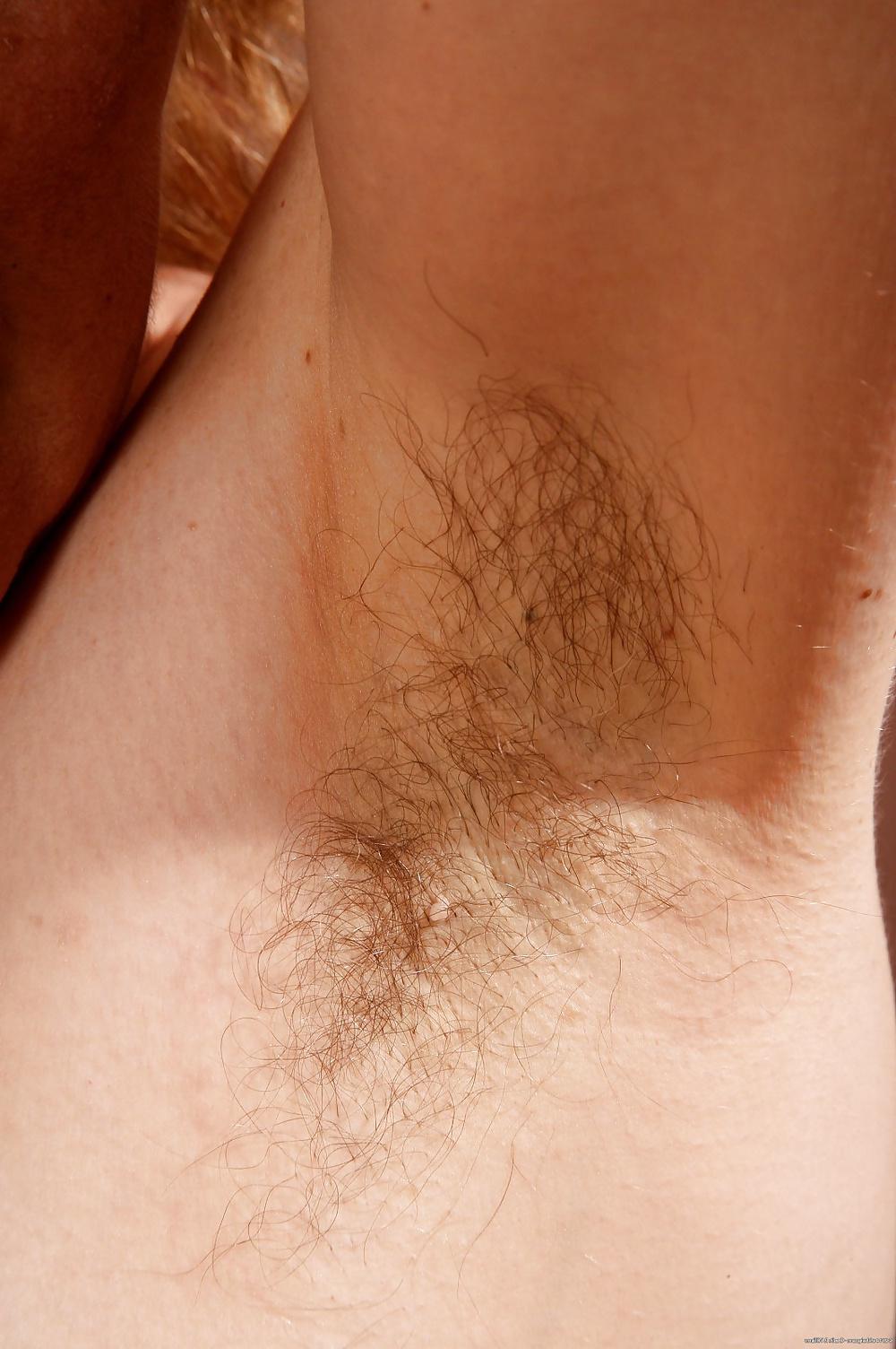 13P Hairy MILF in tight panties