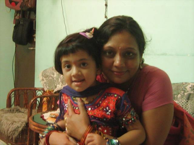 25P Hot Mumbai  MILF  Doctor Poonam!