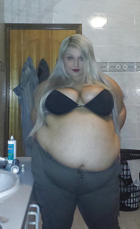 25P Bikini Beach Topless Sexy dressed 2