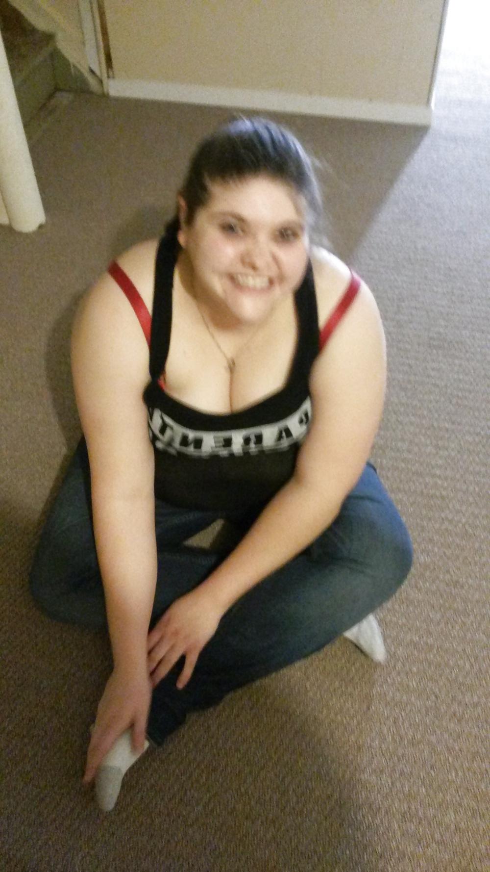 6P Wife flashing her tities