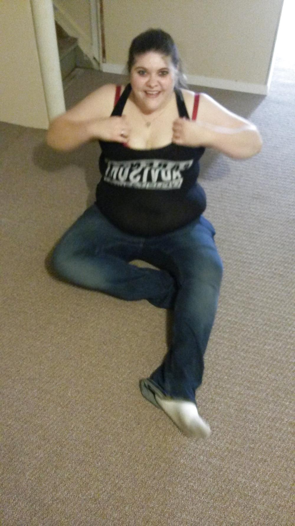 6P Wife flashing her tities