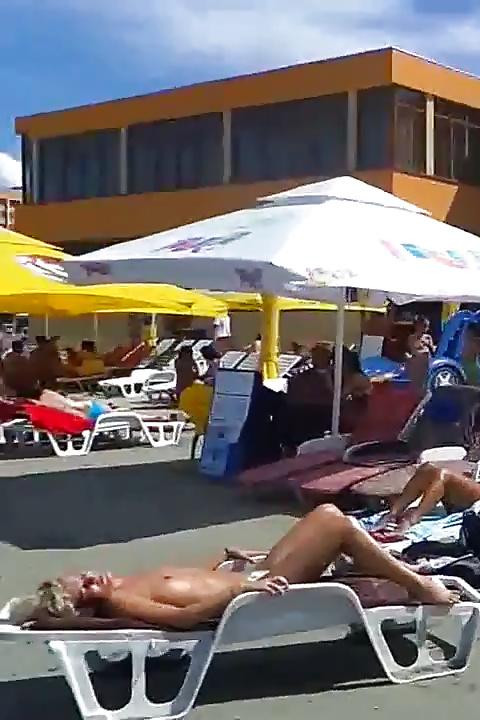 25P Spy sexy teens topless beach summer romanian
