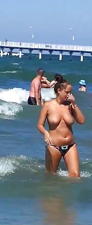 25P Spy sexy teens topless beach summer romanian
