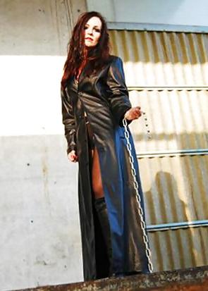 25P Leather coat