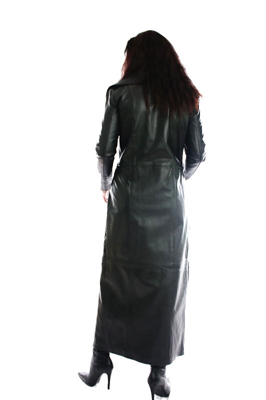 25P Leather coat