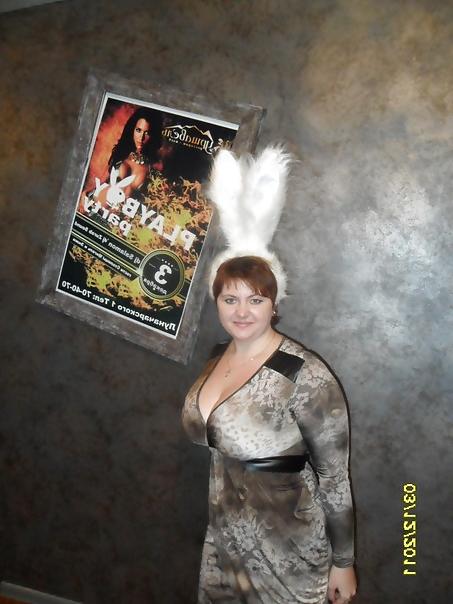 16P Busty Russian Woman 2077