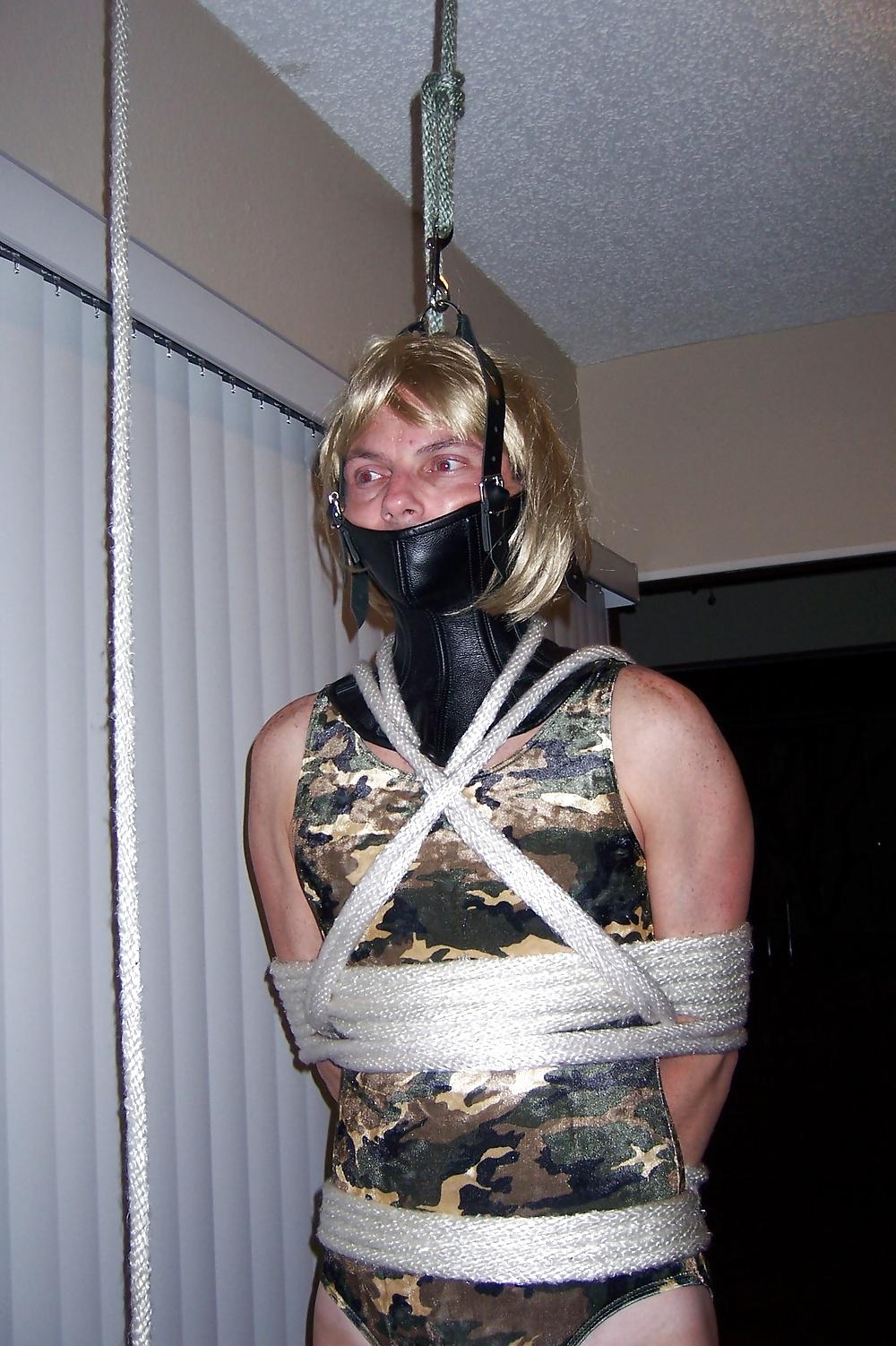7P Ts in bondage leather