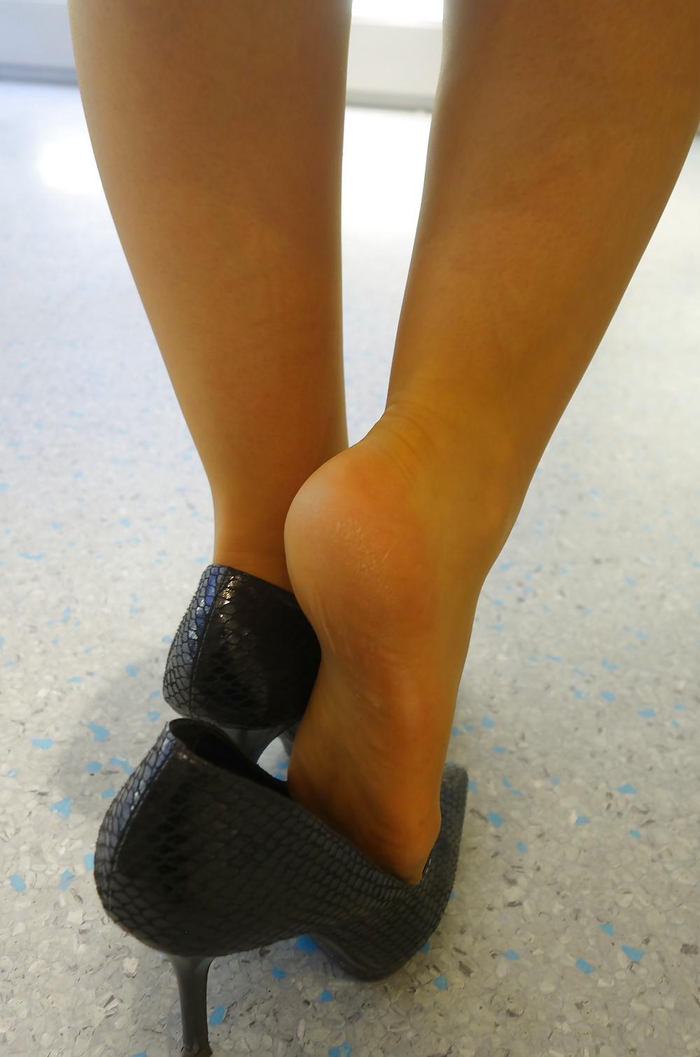 25P Wife's feet in Nylons - Samples 6