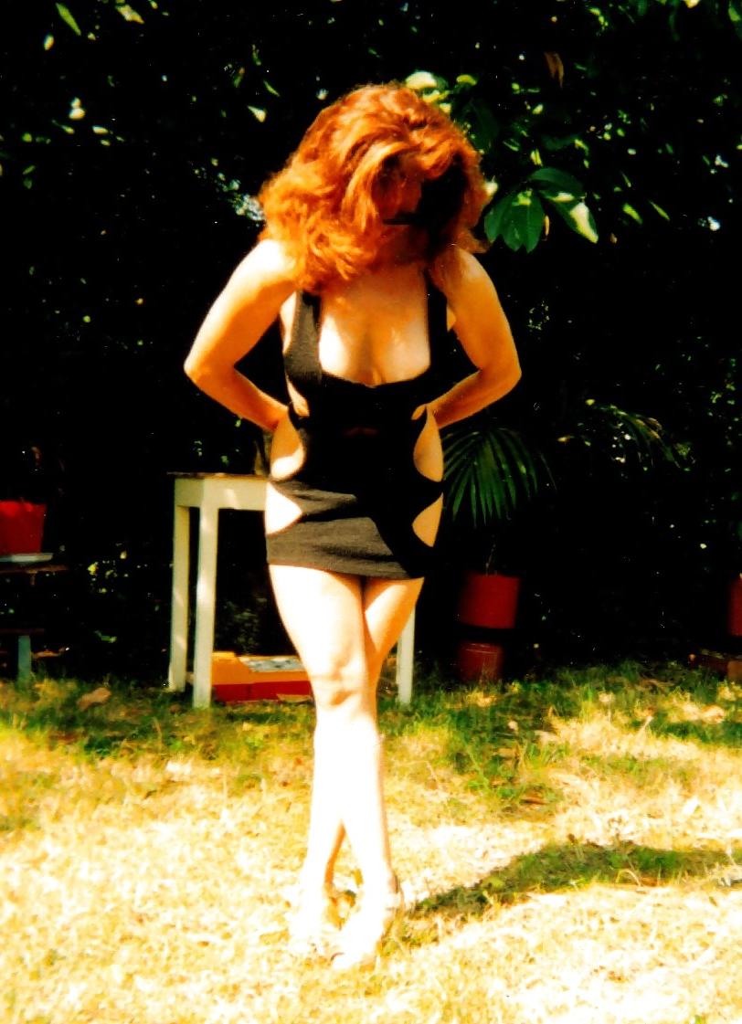 8P My wife flashing the neighbours and passerbies