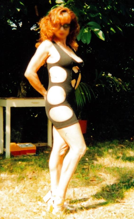 8P My wife flashing the neighbours and passerbies