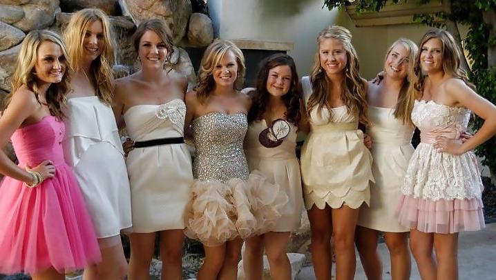 25P Beach babes and college girls