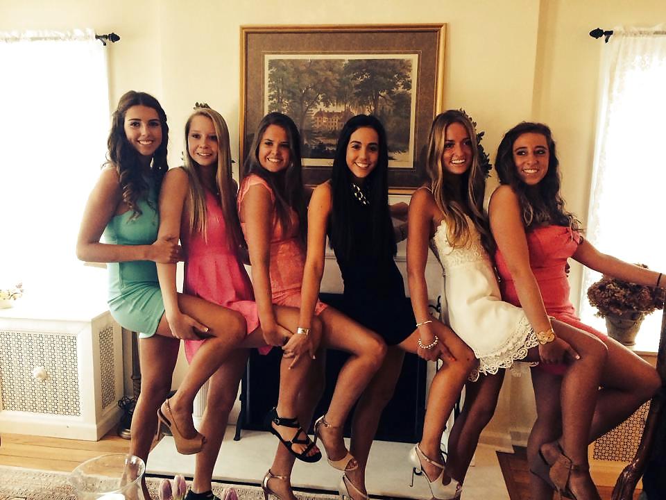 25P Beach babes and college girls