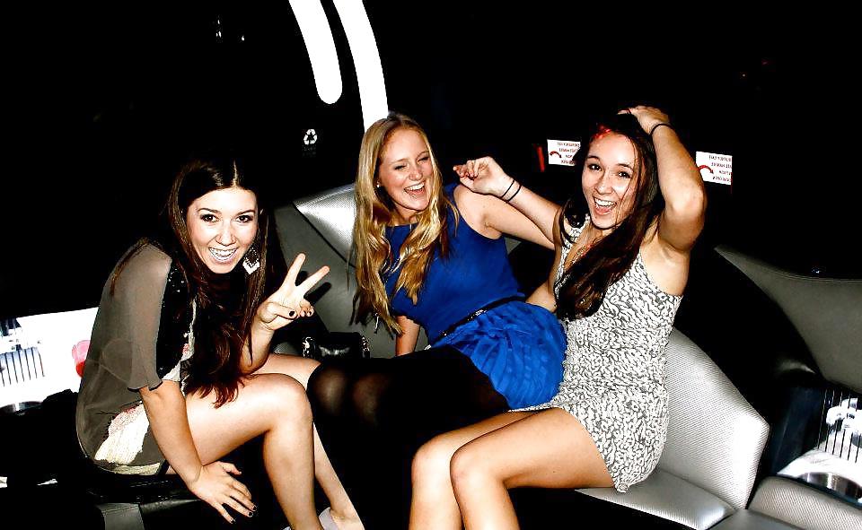 25P Beach babes and college girls