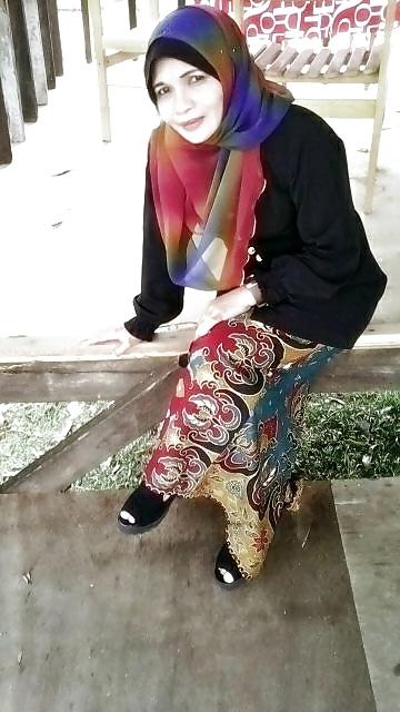 25P NN Malay Milf 1 - Ani