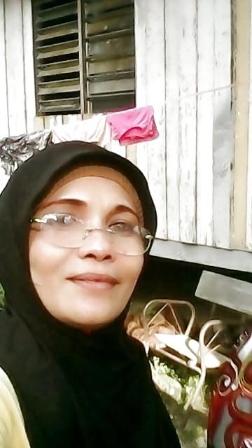 25P NN Malay Milf 1 - Ani