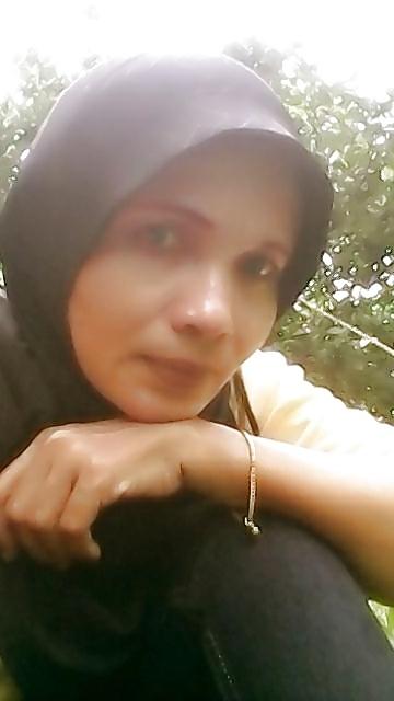 25P NN Malay Milf 1 - Ani