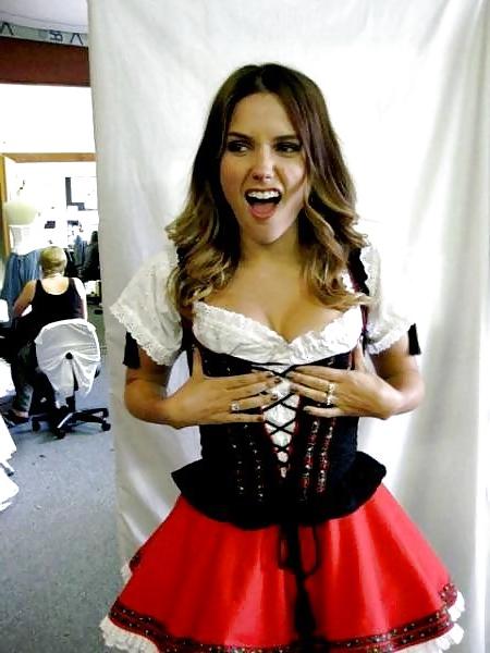 25P Sophia bush