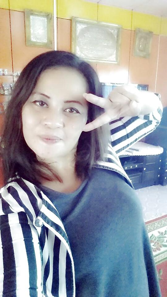 25P NN Malay Milf 3 - Dina