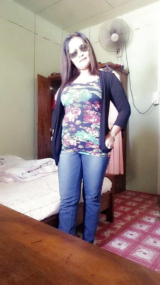 25P NN Malay Milf 3 - Dina