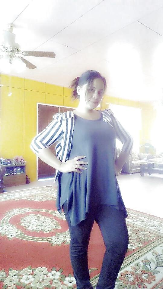 25P NN Malay Milf 3 - Dina